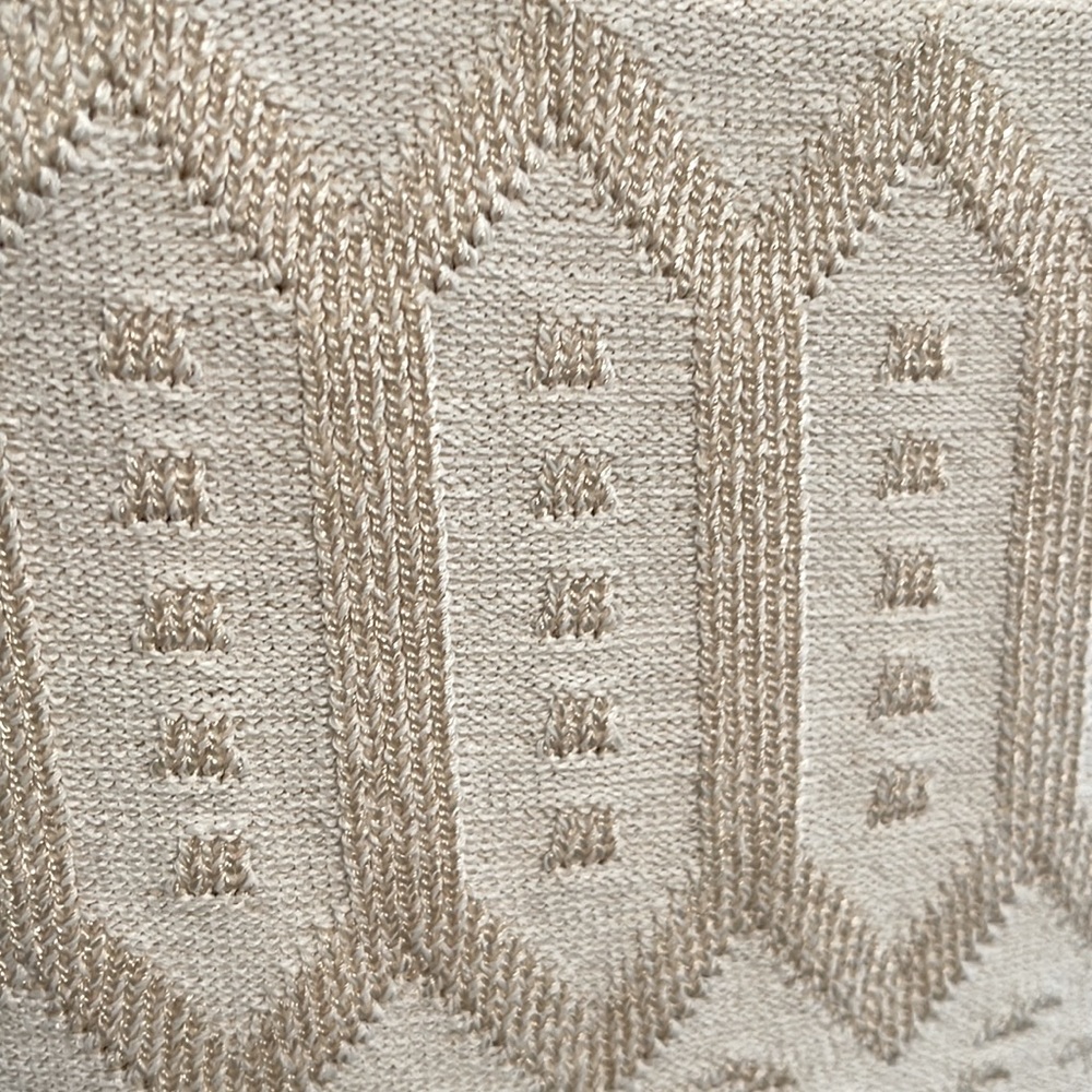 WHBM CREAM SWEATER TANK - Picture 5 of 8